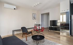 Metro Wilanowska Apartment With Spa